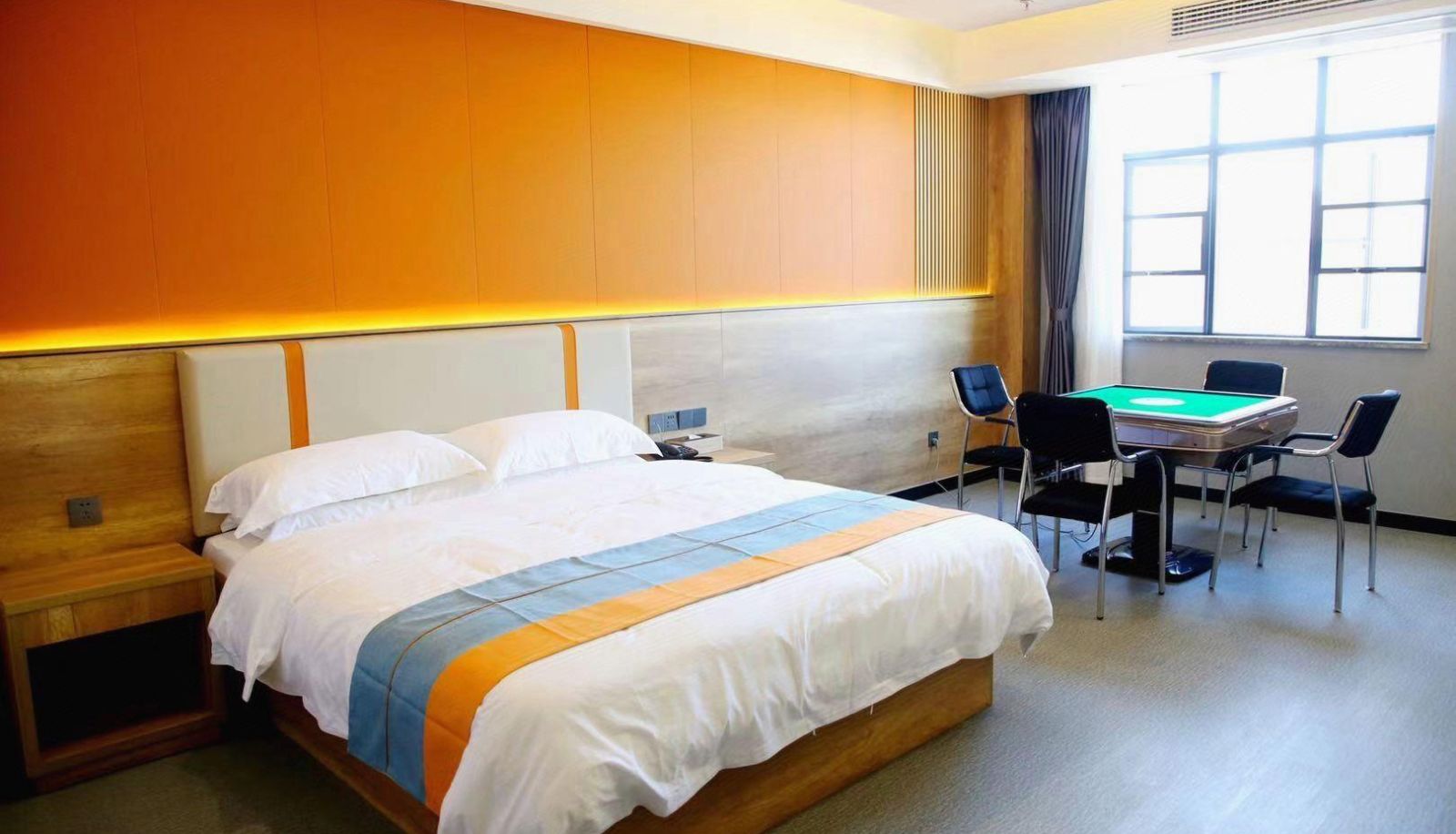 Camera - Jinfuli Business Hotel