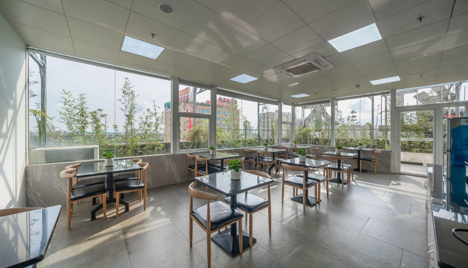 Hotel outdoor area - Junzhi Boutique Hotel (Zhanjiang Lingnan Normal University Store)