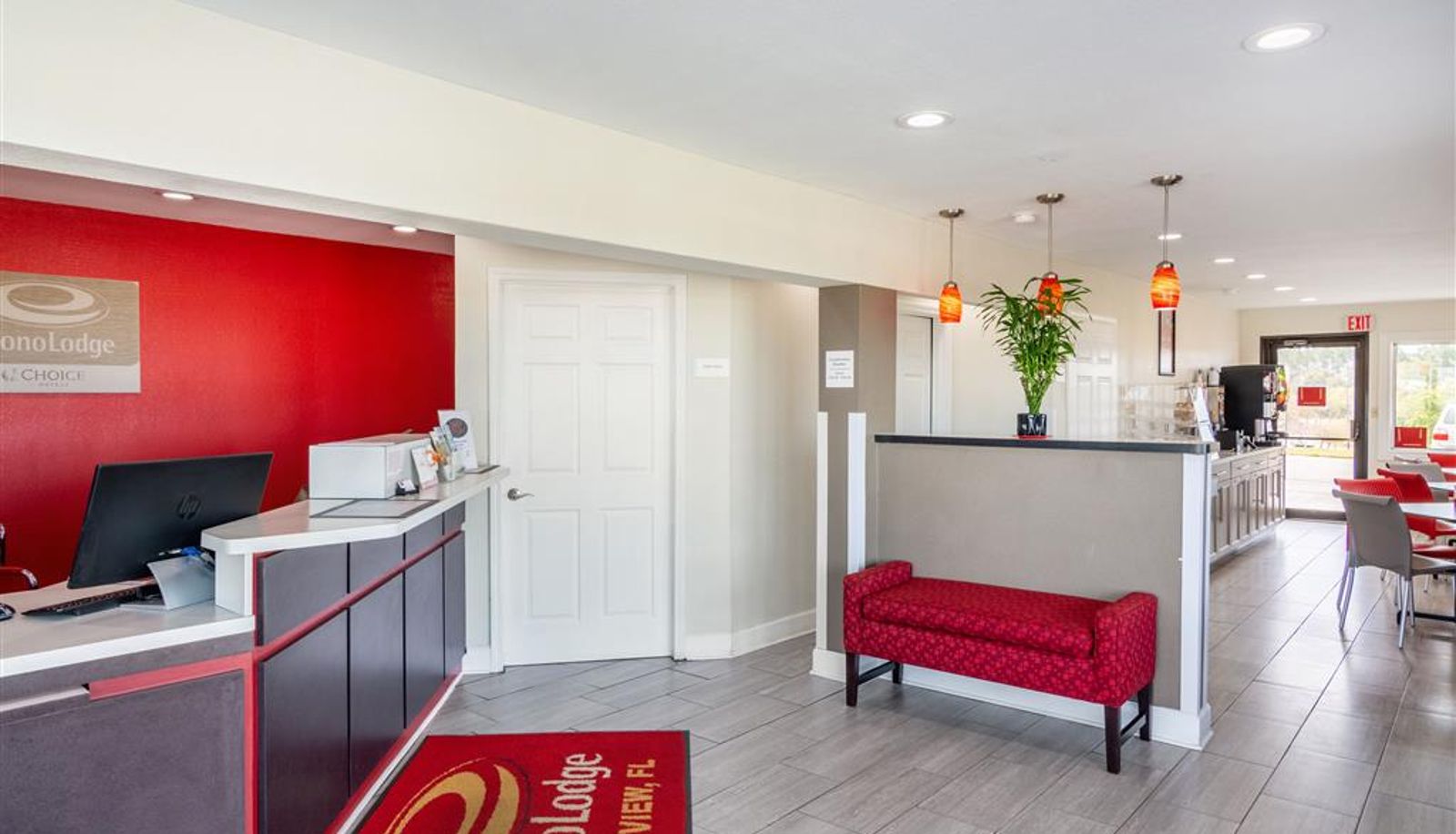 Hall - ECONO LODGE CRESTVIEW