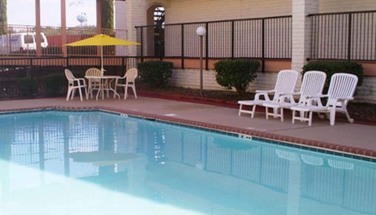 Pool - Rodeway Inn Stone Mountain