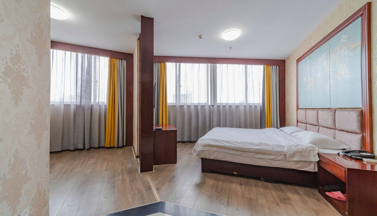 Kamer - Qicai Holiday Hotel (Deqing Fourth Branch)
