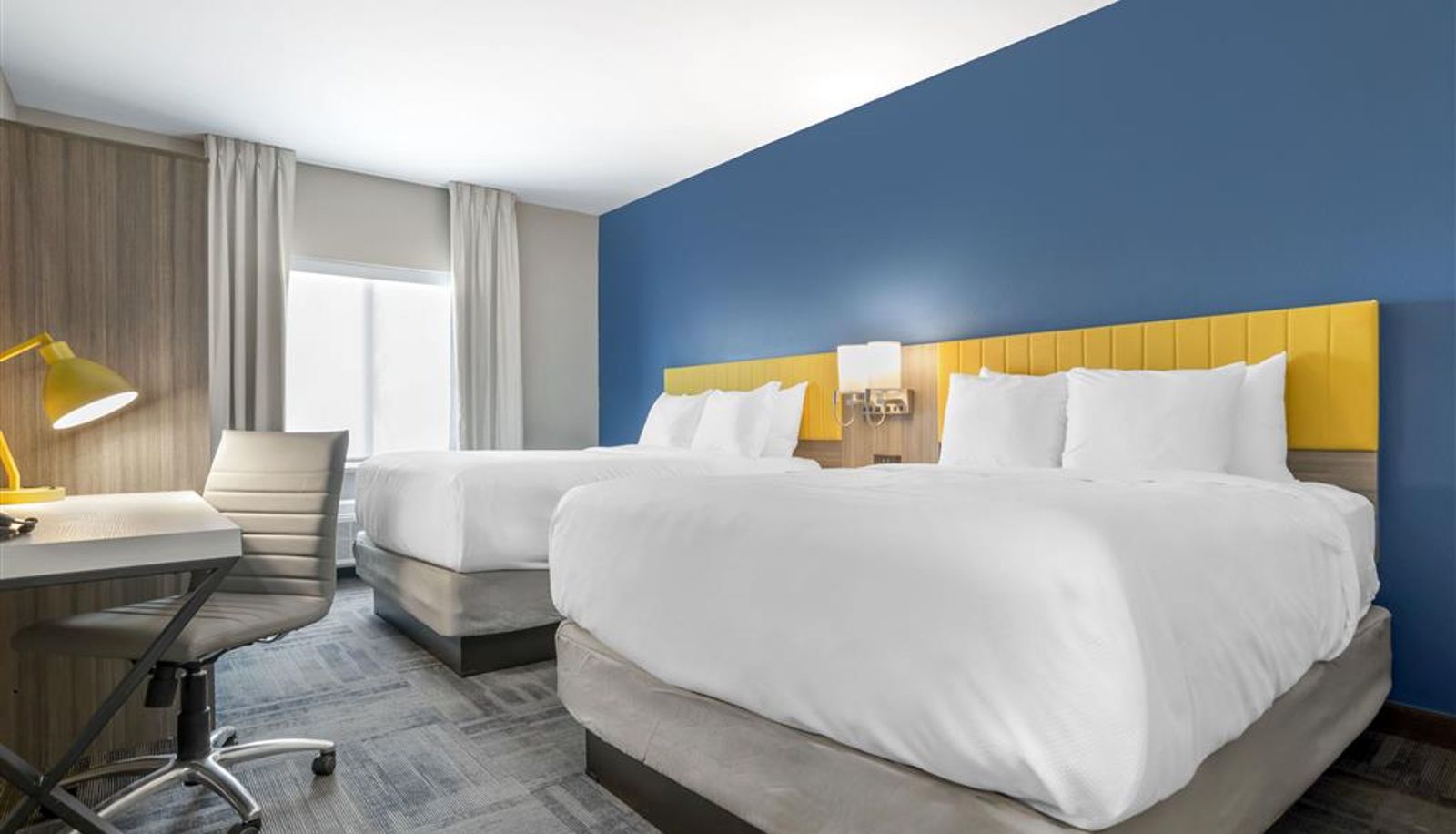 Zimmer - Comfort Inn & Suites Destin near Henderson Beach