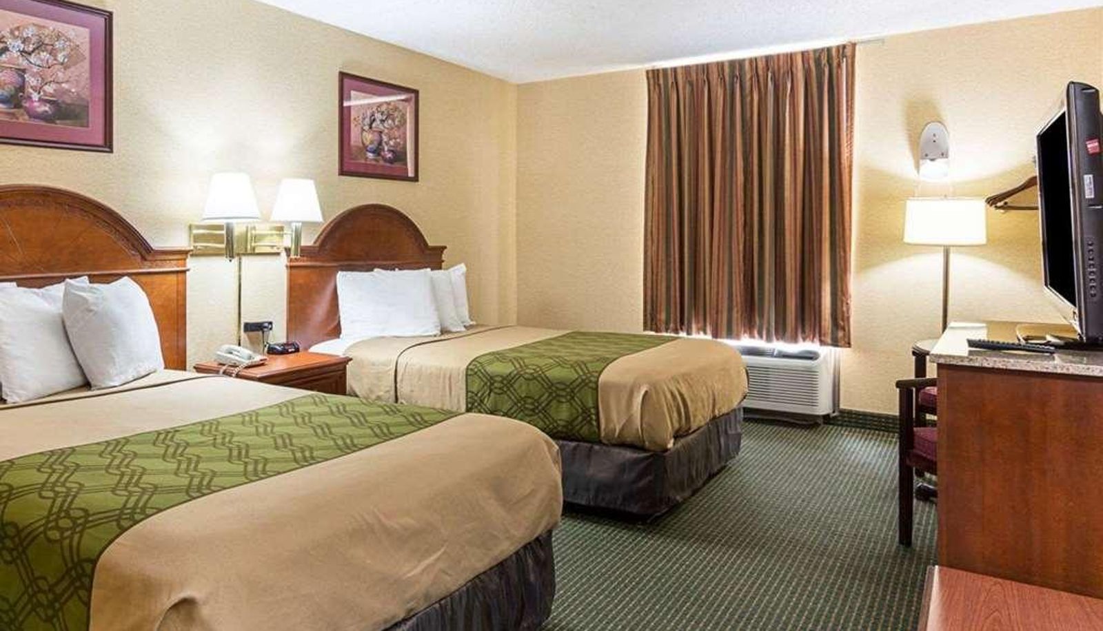 Vierbettzimmer - ECONO LODGE NEAR QUANTICO MARINE BASE