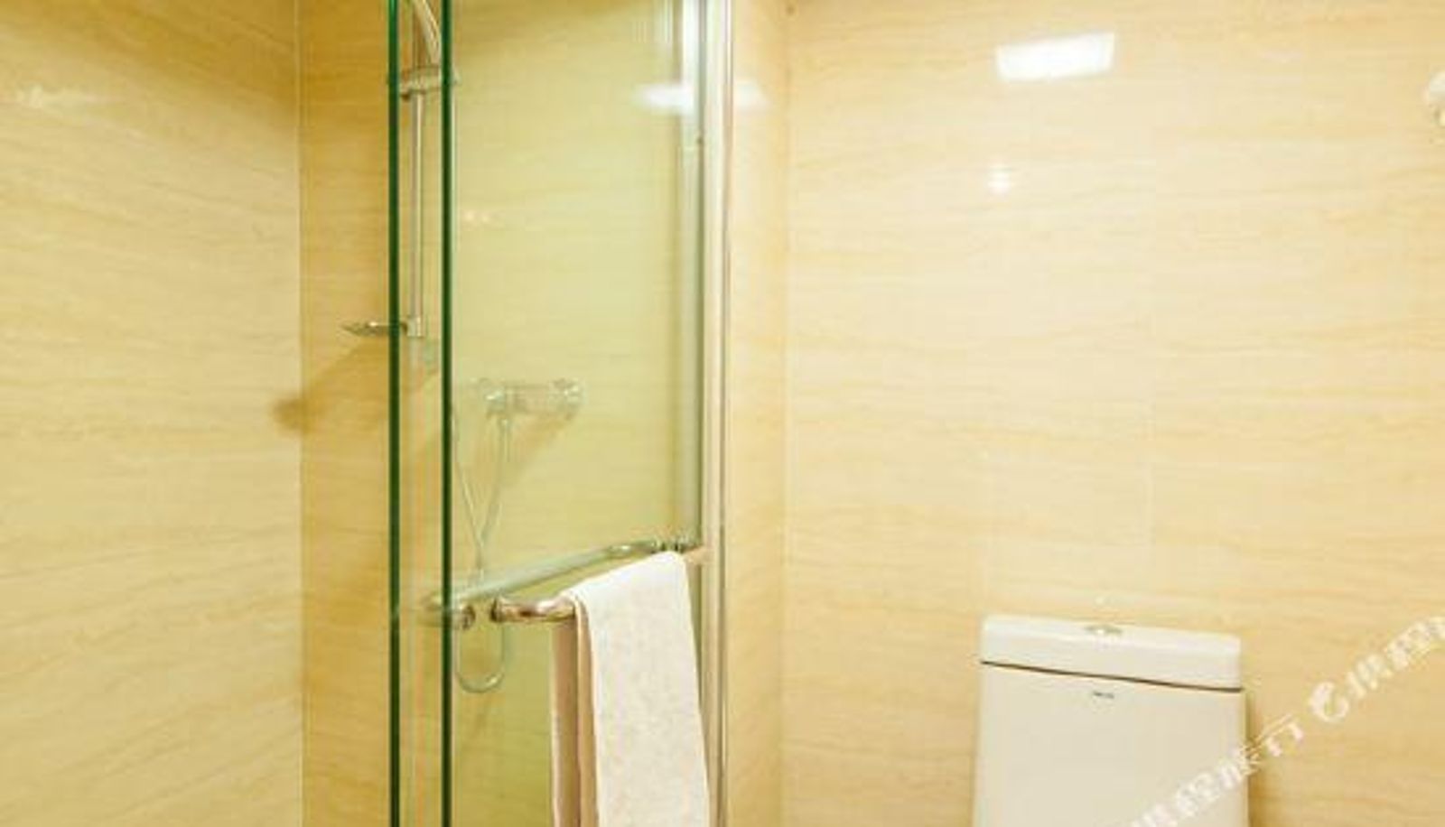 Room - ruizhuloftgongyushishangwujiudian