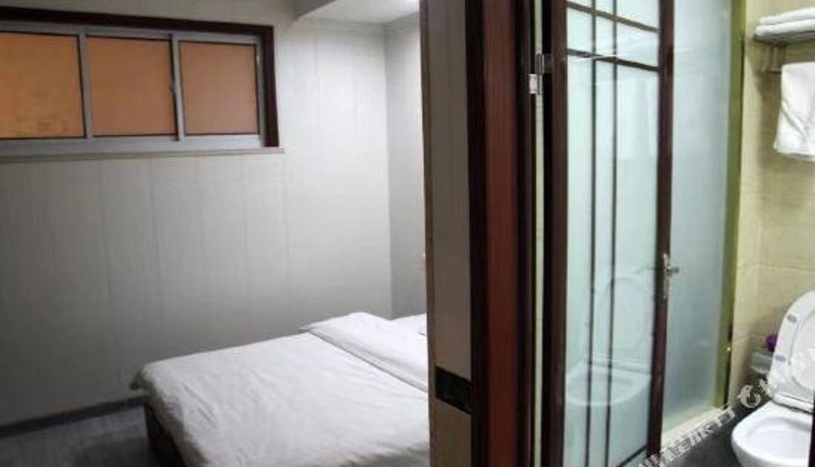 Chambre - Nanling Qianshan Business Hotel