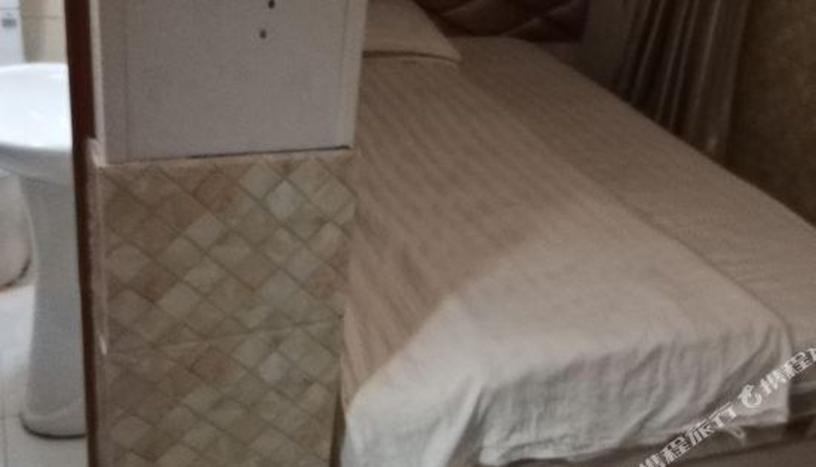 Room - Deyi Express Hotel