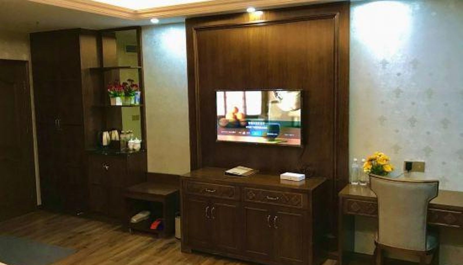 Zimmer - White Jade Snowy Meadow Hotel