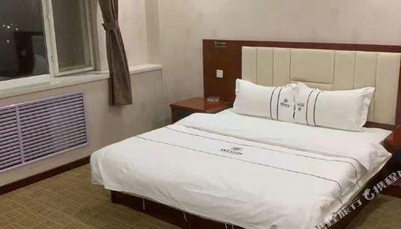Kamer - Xinyi Business Hotel