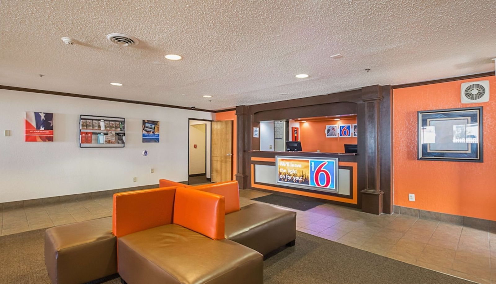 Sala - MOTEL 6 CROSSROADS MALL-WATERLOO