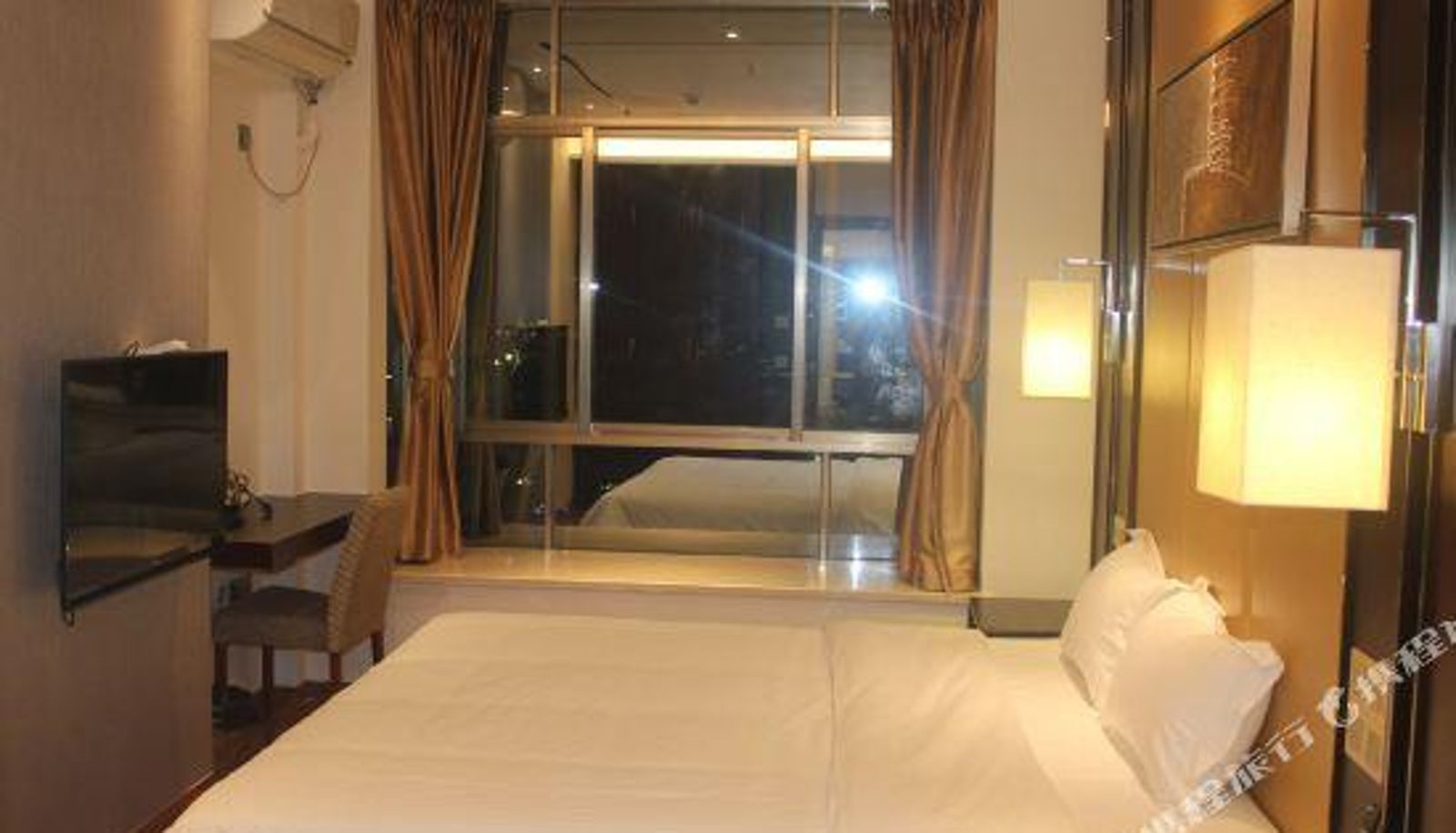 Zimmer mit Flussblick - Xinfeng New Venus Holiday Inn
