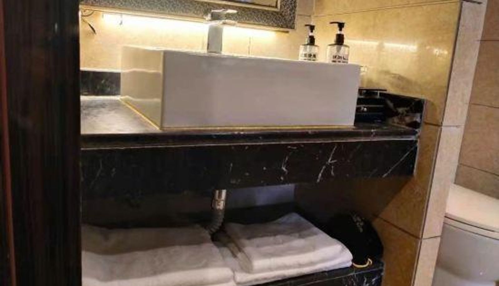 Habitación - Grand Hotel Golden Eagle