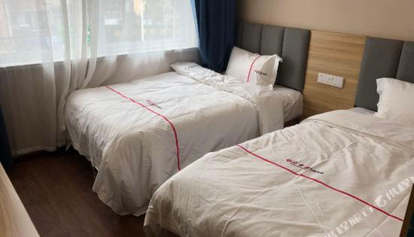 Zimmer - Xincaishang Youth Theme Hotel