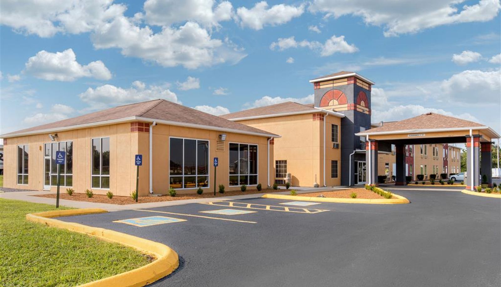 Exterior view - Quality Inn Cadiz