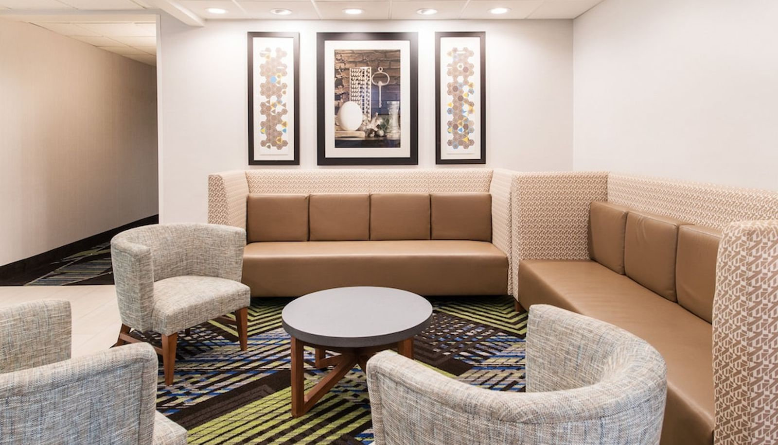 Salón - Holiday Inn Express & Suites COLUMBIA-I-26 @ HARBISON BLVD by IHG