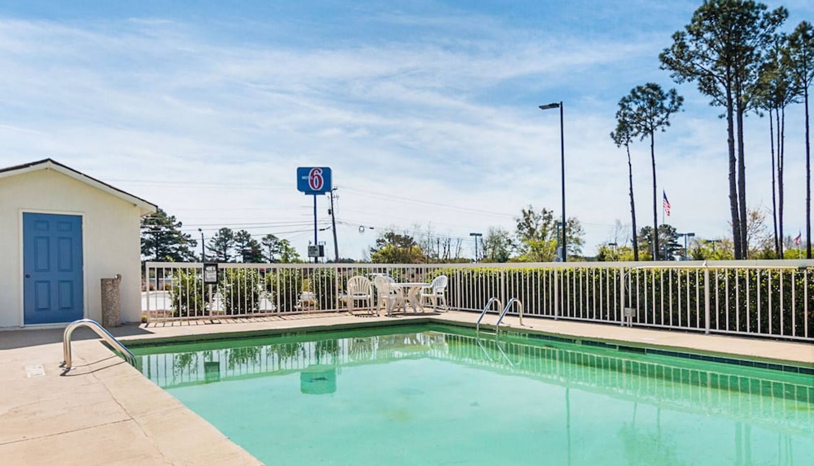 Pool - GA Motel 6 Newnan