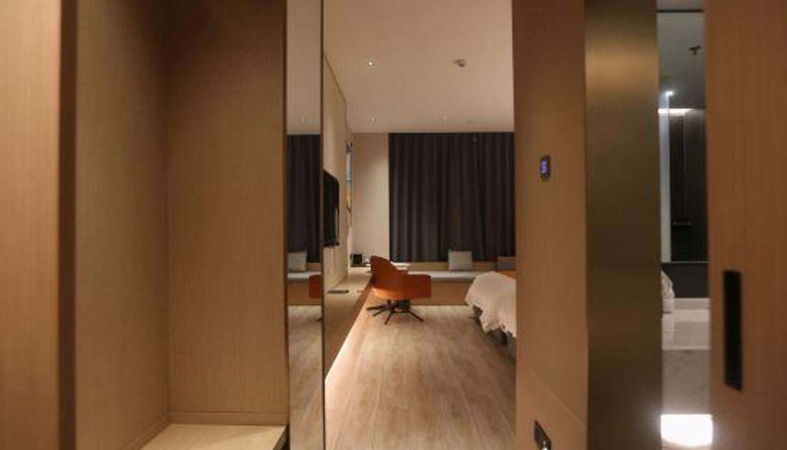 Zimmer - Buck Wheat Hotel