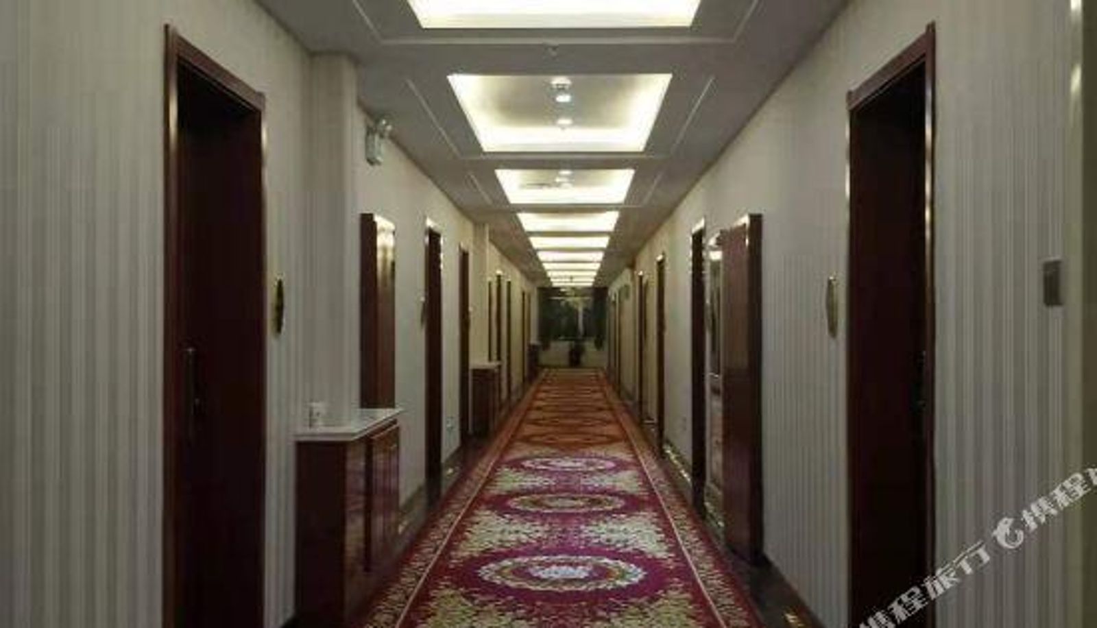 Reception - Xunhua Berman Hotel