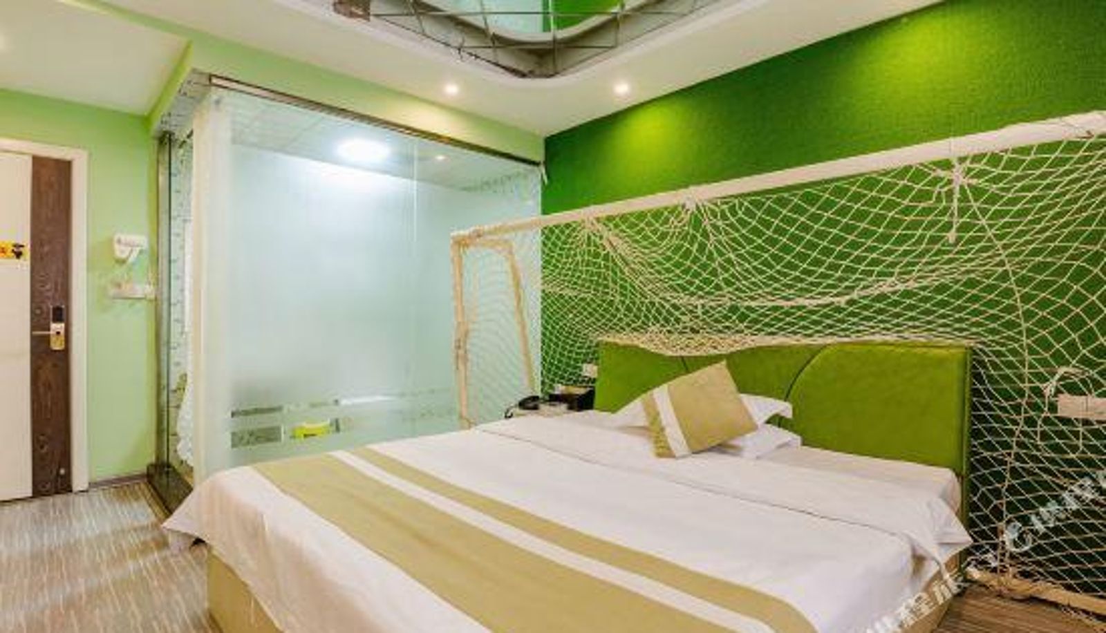 Zimmer - Shuang 'an Hotel (Gushi Youth Theme Store)
