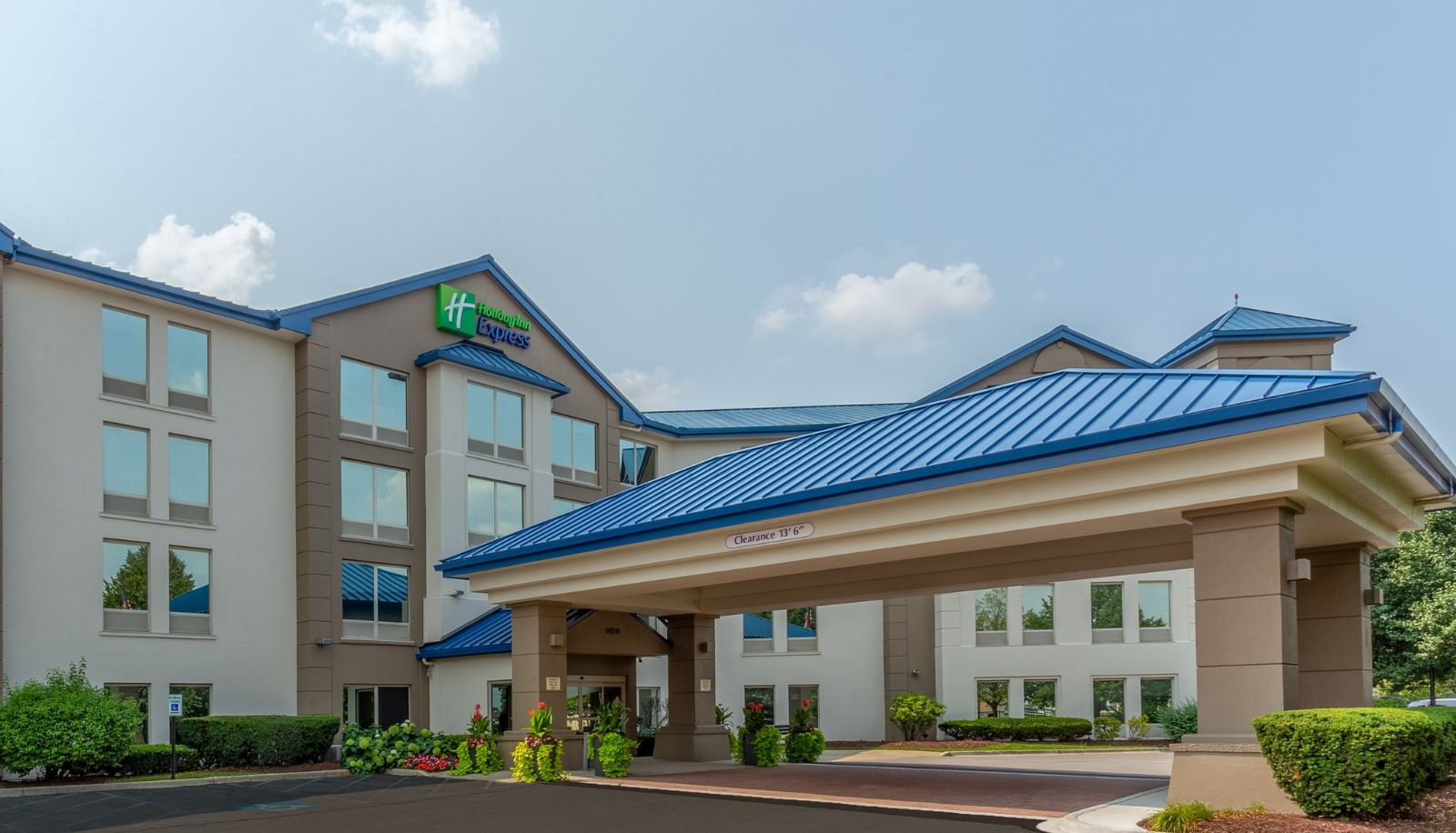 Info - Holiday Inn Express & Suites CHICAGO-MIDWAY AIRPORT by IHG