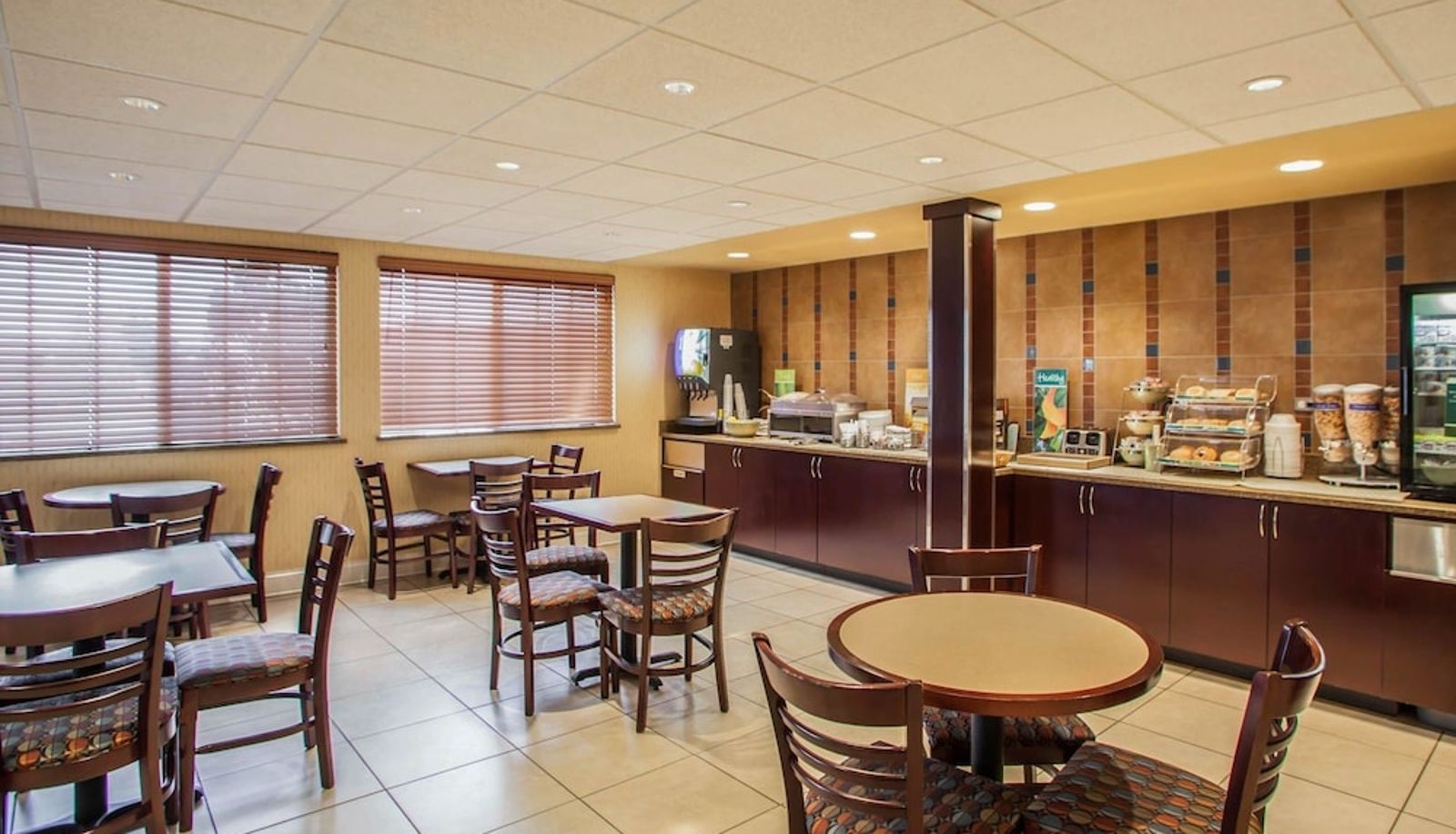 Frühstücksraum - Quality Inn & Suites St Charles -West Chicago