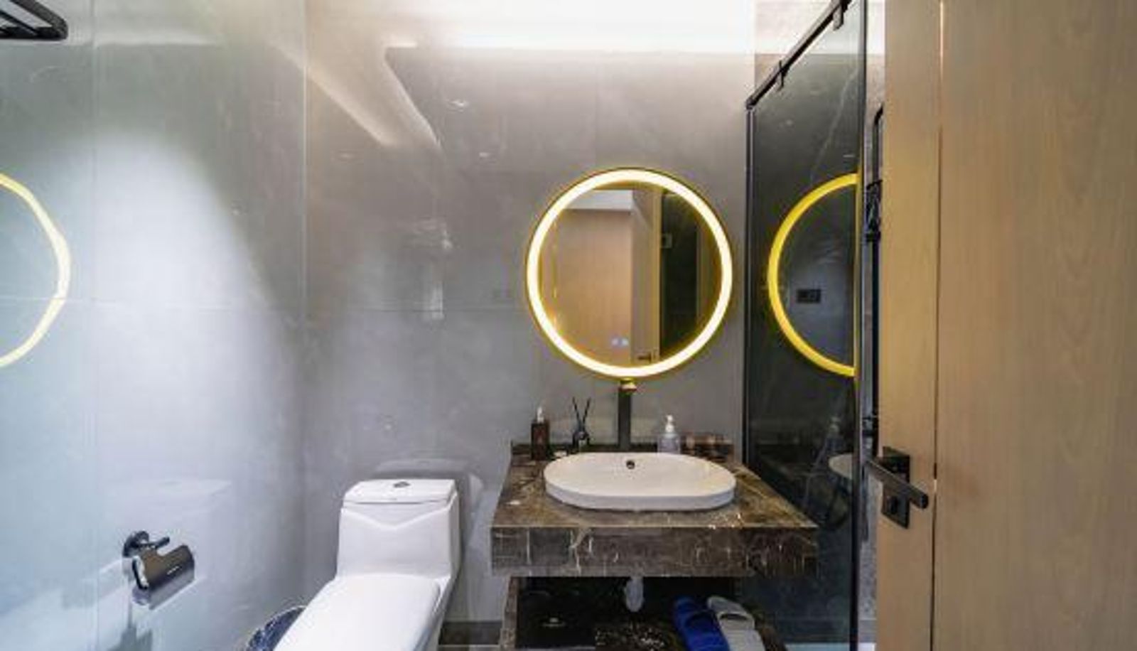 Camera business - Xingyu International Hotel