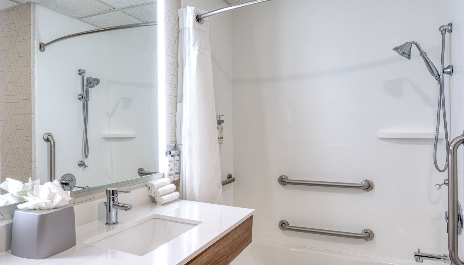 Chambre - Holiday Inn Express & Suites COLUMBUS AIRPORT by IHG