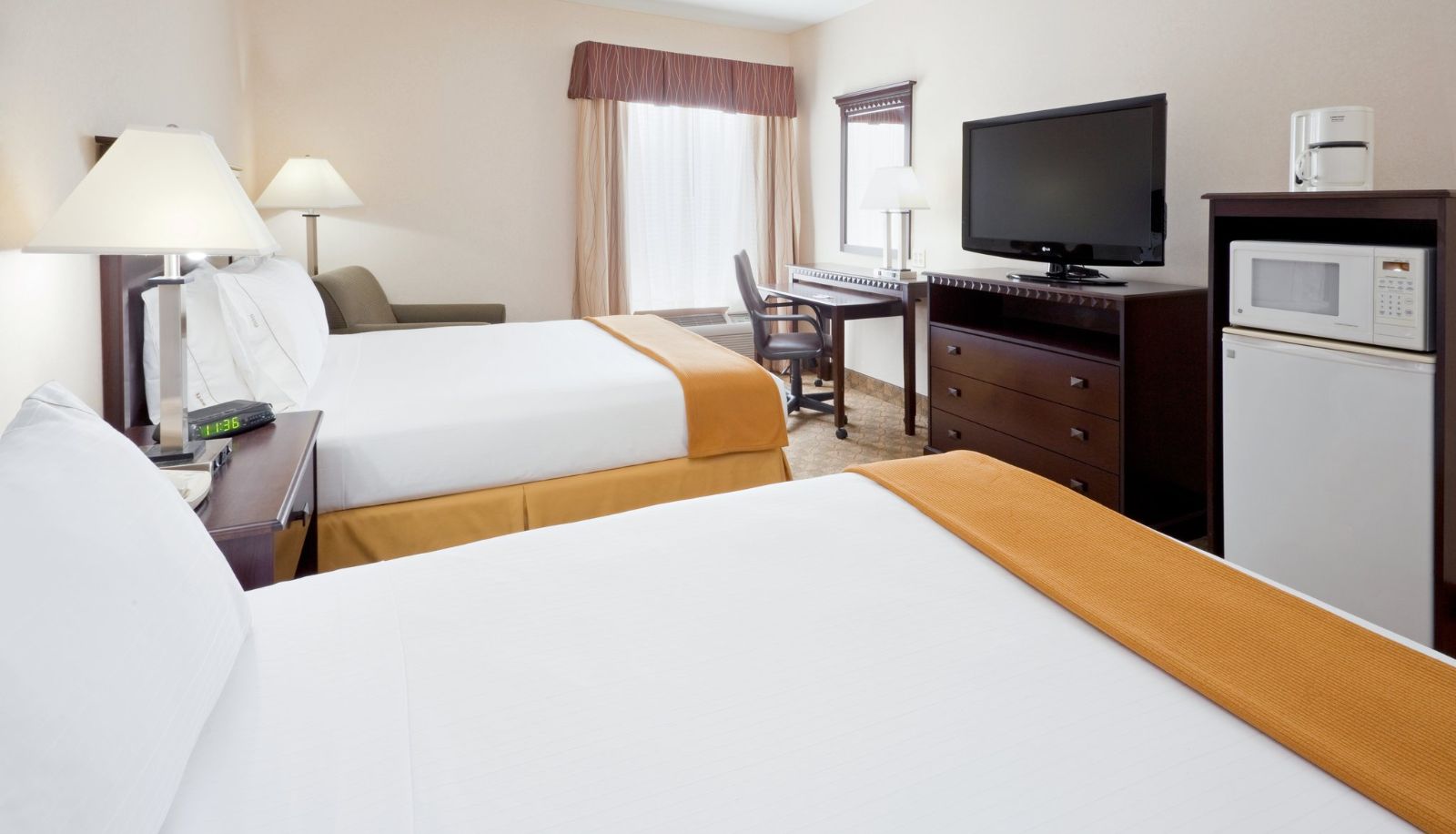 Zimmer - Holiday Inn Express & Suites CARNEYS POINT - PENNSVILLE by IHG