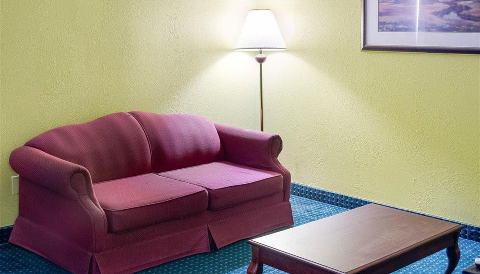 Zimmer - Econo Lodge Canton I-55