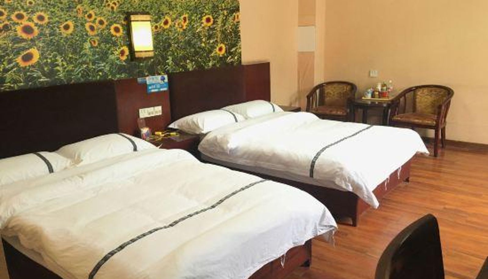 Camera - Debaosu Wang Convenience Hotel