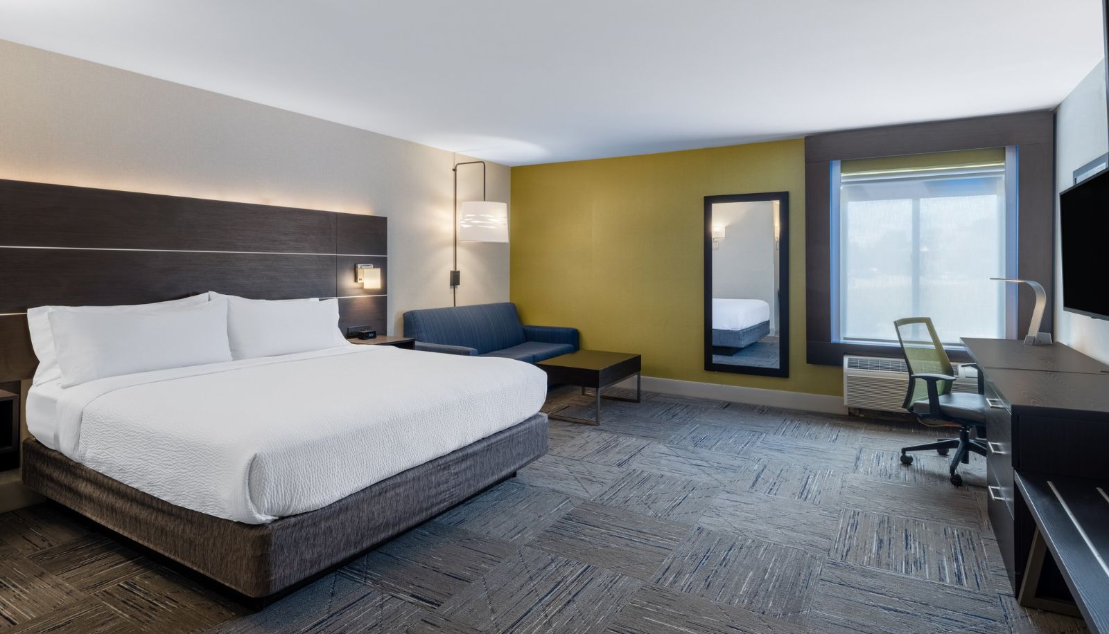 Room - Holiday Inn Express CORYDON by IHG