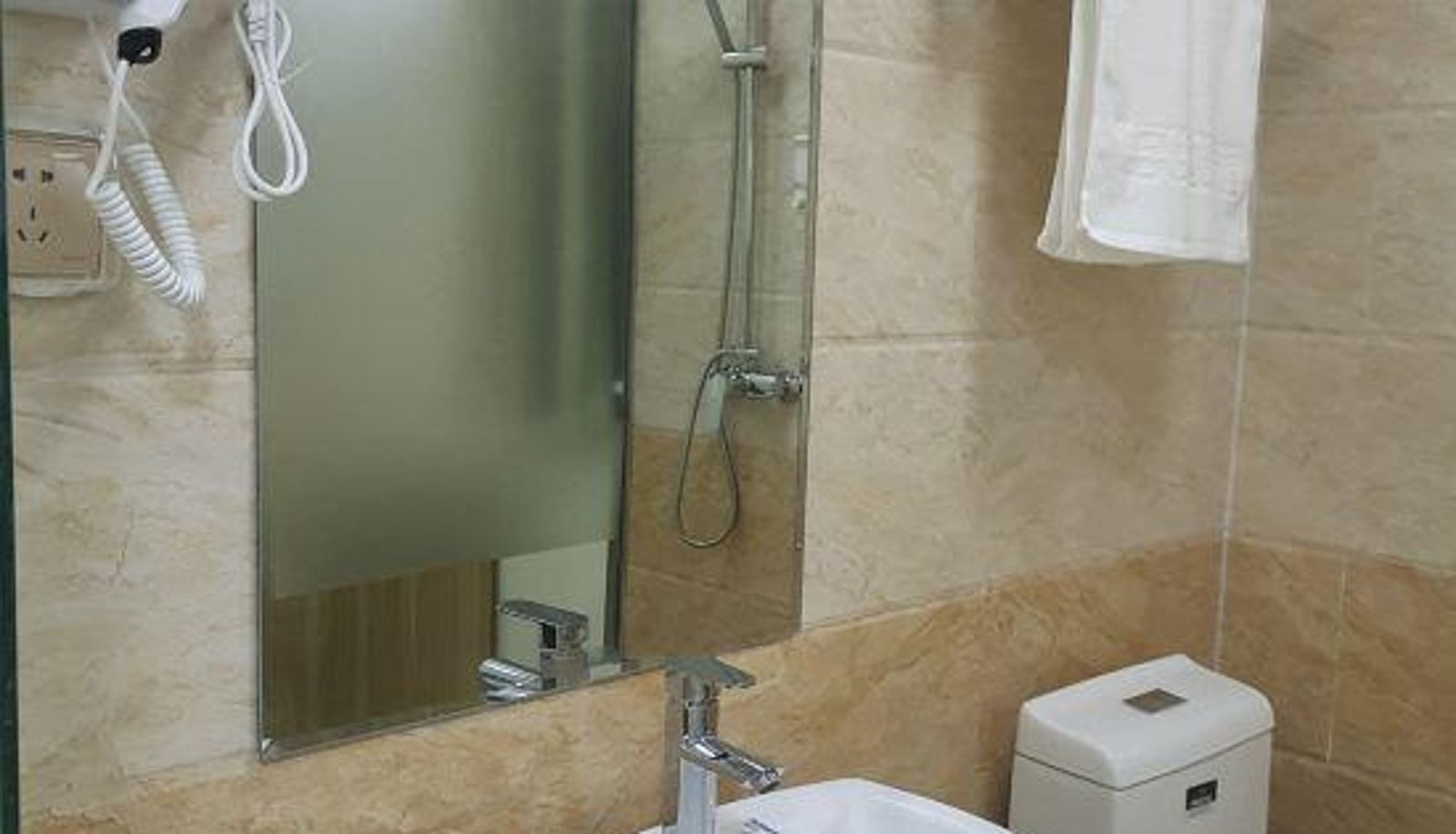 Julu Orange Express Hotel