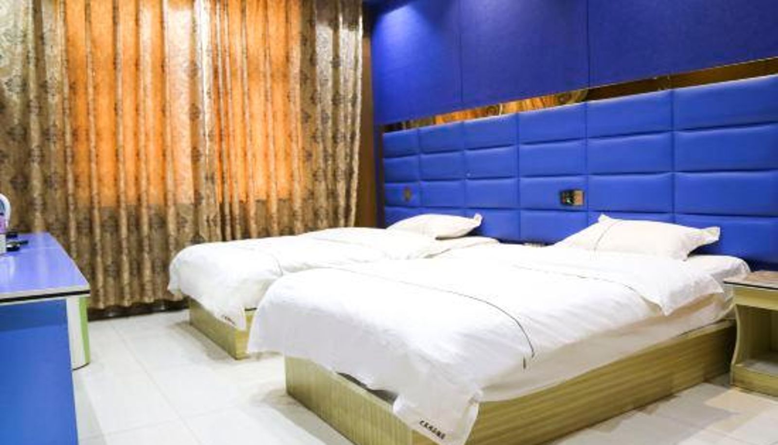 Zimmer - Xinzheng Yueman Theme Hotel