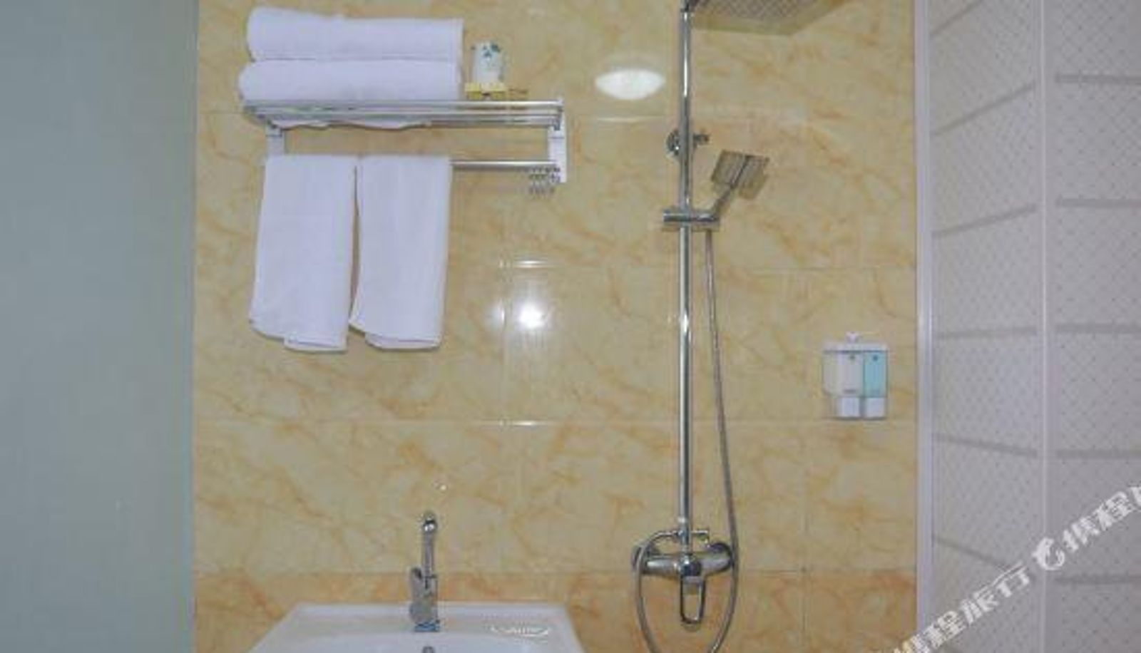 Innenbreich - Xinzheng Jinyuan Express Hotel (Henan Institute of Engineering Store)