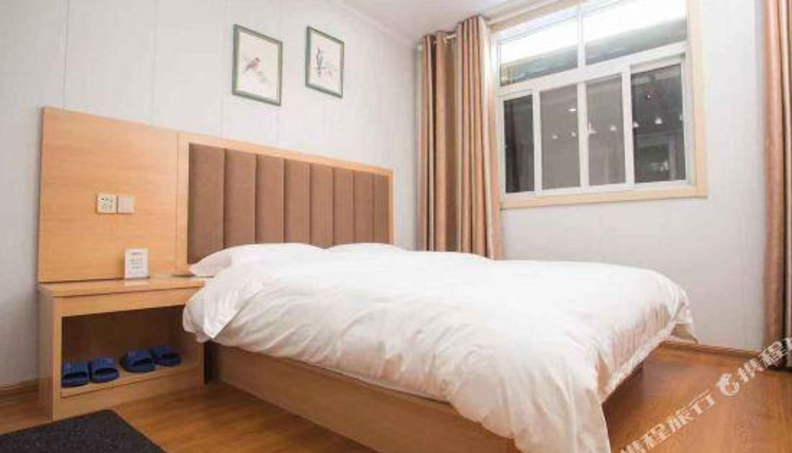Camera - Xinzheng Jingang Hotel