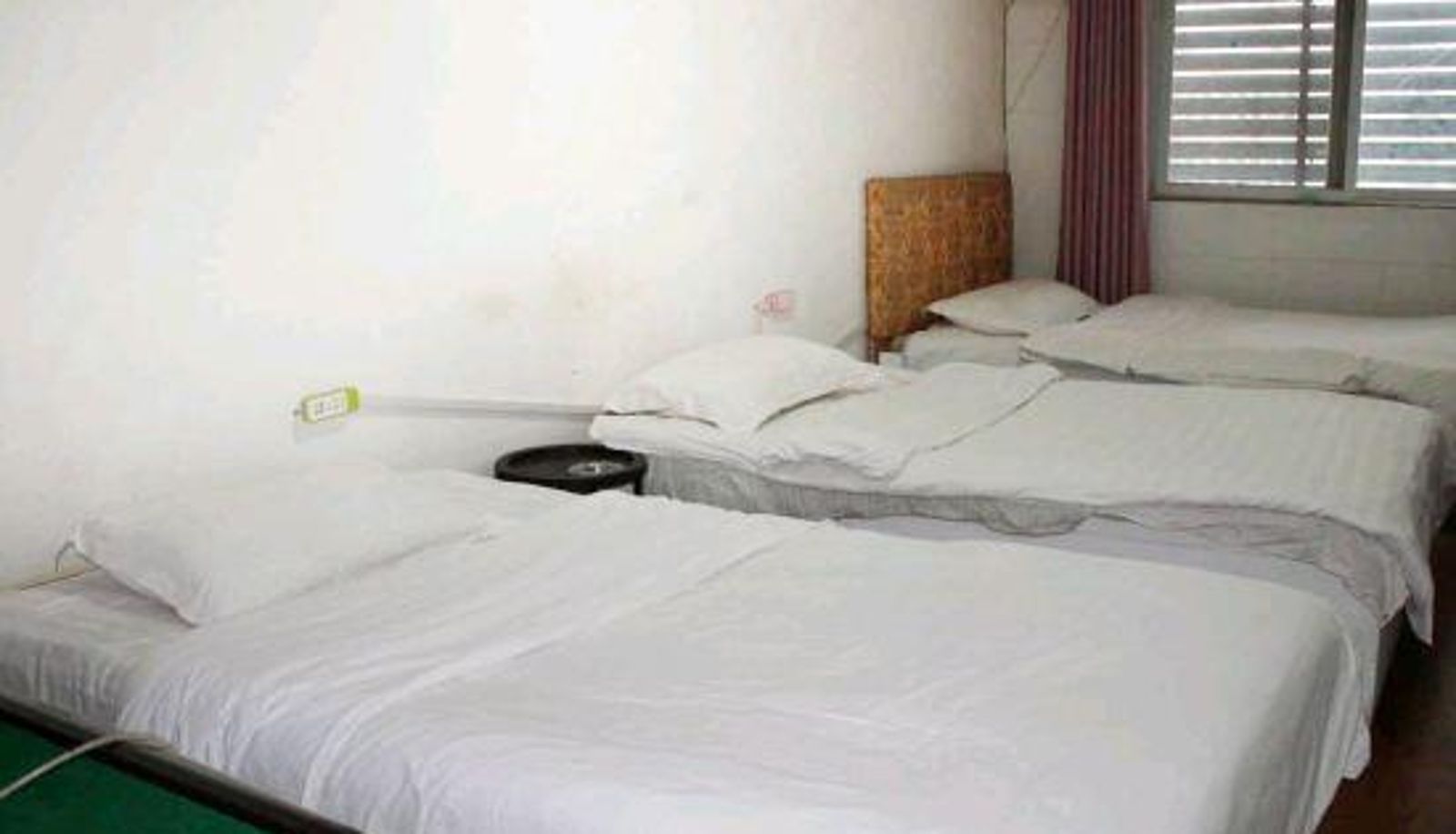Zimmer - Yunyue Yilong Express Hotel