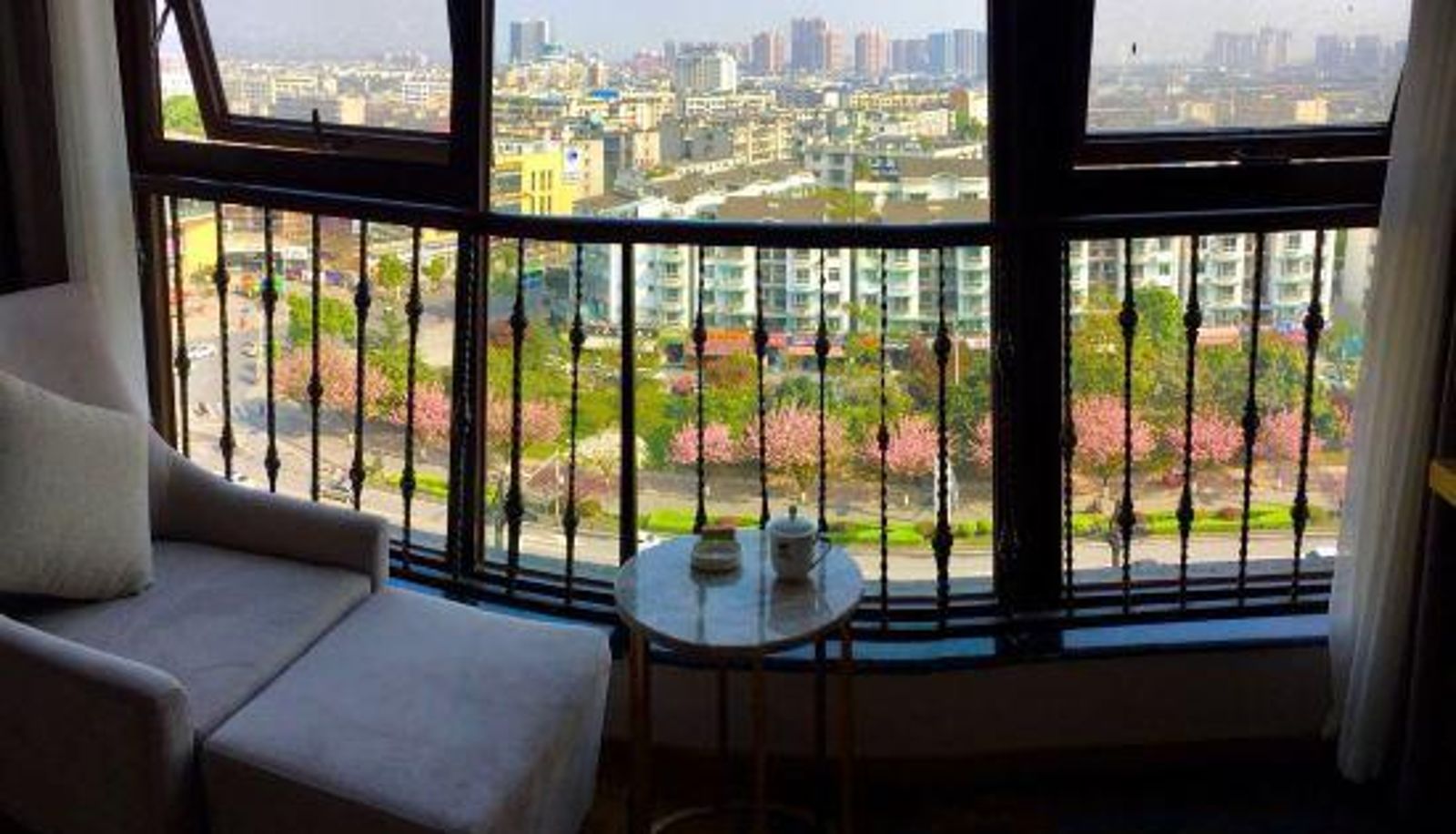 Zimmer - Jintian Hotel (Qionglai Dingsheng Times Plaza)