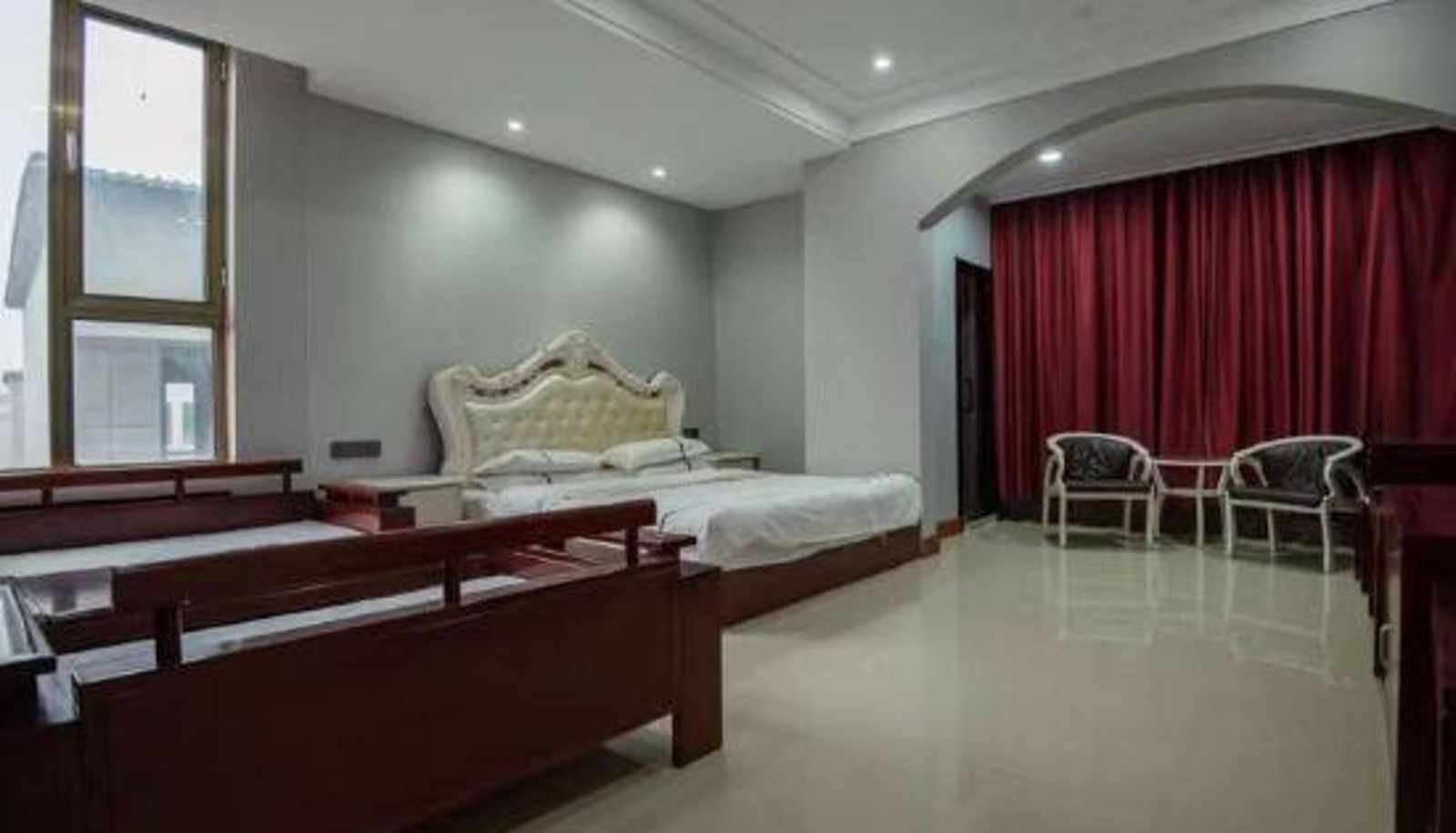 Camera - Pingding Jing 'ao Holiday Inn