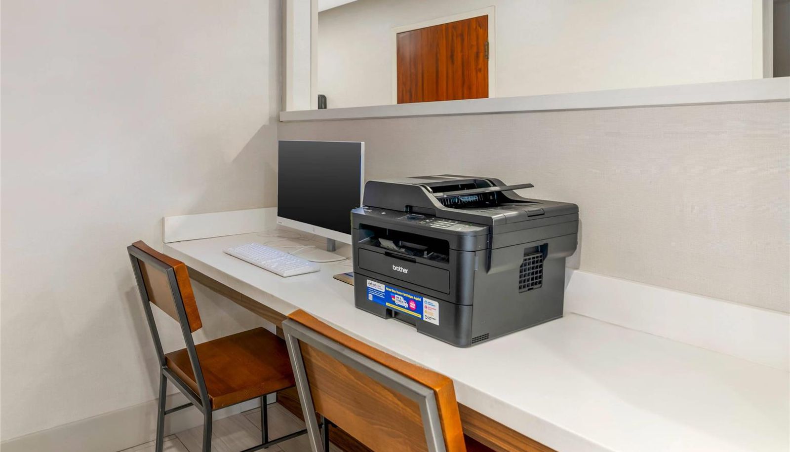 Business center - Keene Elm City Hotel an Ascend Collection Hotel