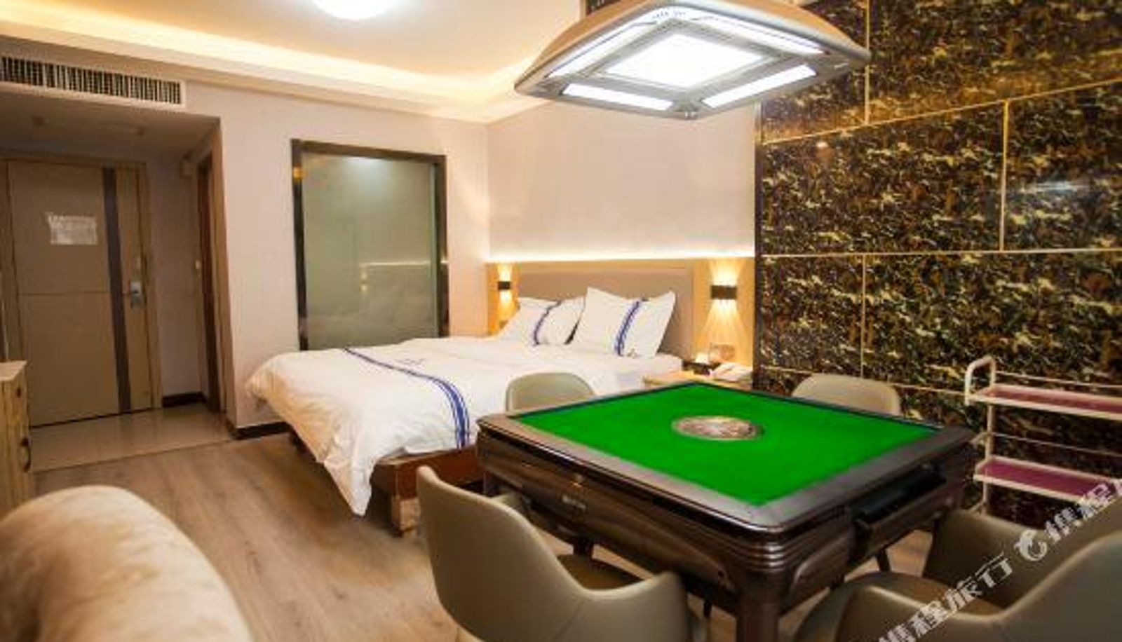 Kamer - Liuyang Dongtian Hotel