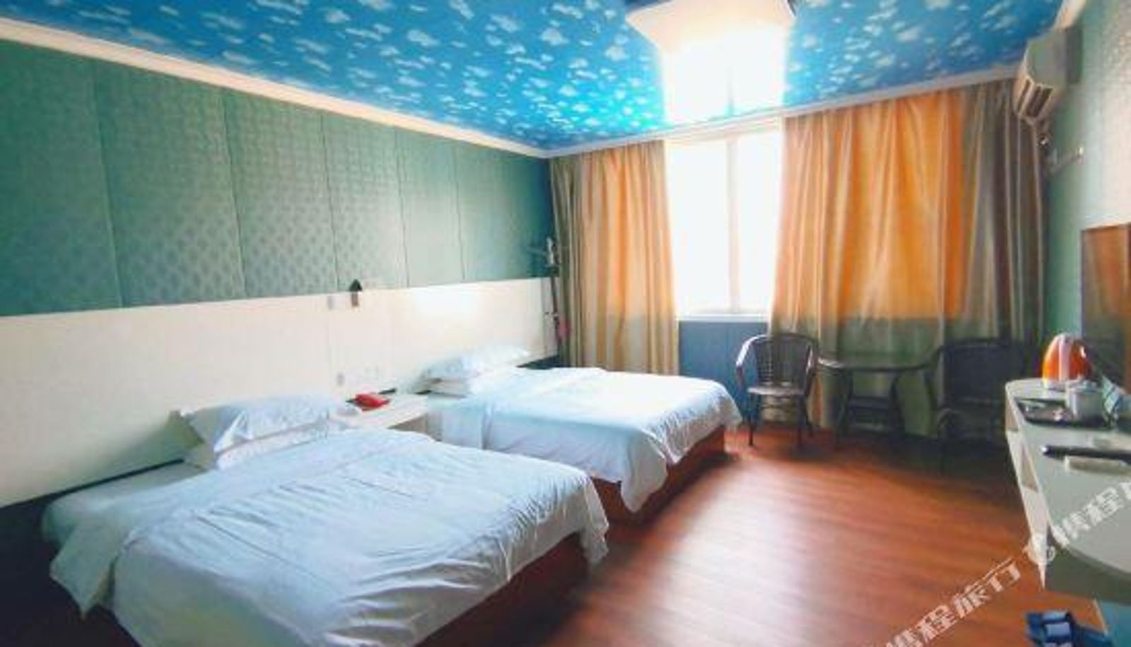 Camera - Hezhou Dijing Hotel