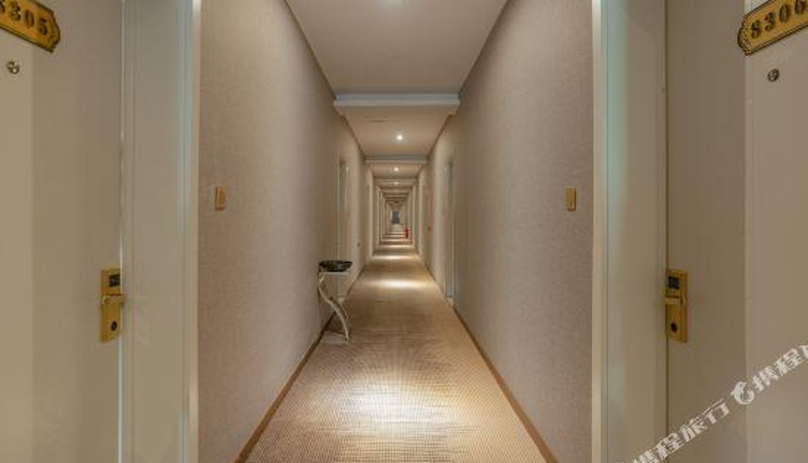 Rezeption - Yijia Platinum Hotel (Wu'an Road Biyu Famous Palace Branch)