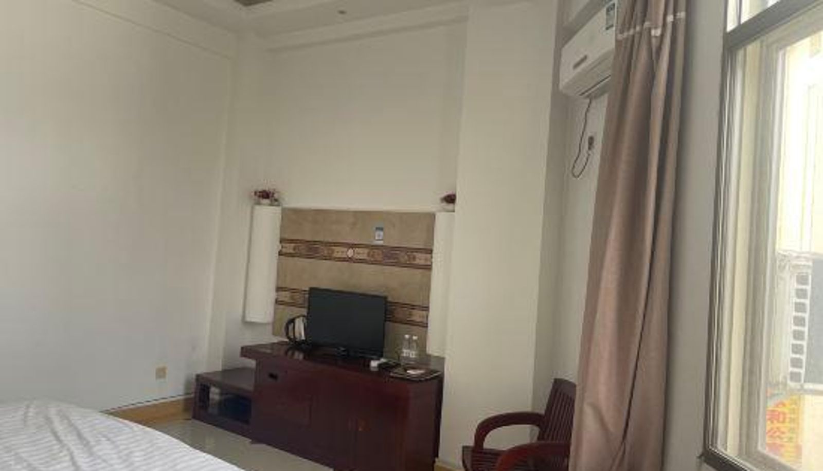 Zimmer - Mangshi Caiyuan Hotel