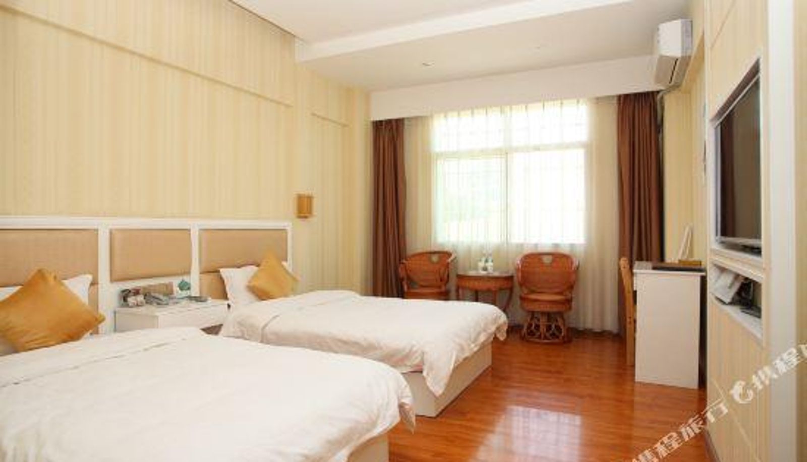 Kamer - Mangshi Cuidi Hotel