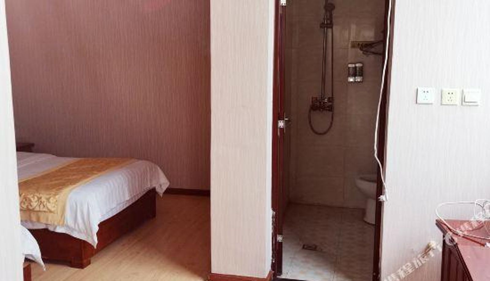 Zimmer - Mangshi Wal Hotel