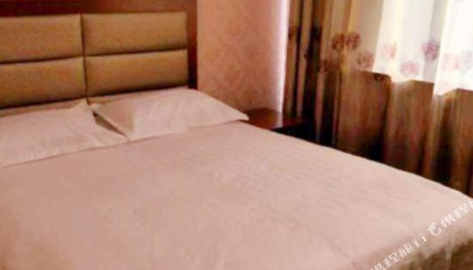 Zimmer - Mangshi Kaisheng Hotel