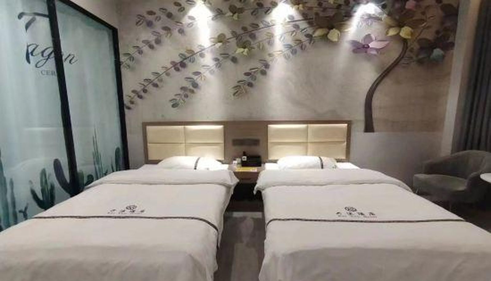 Kamer - Mangshi Kaiyun Hotel