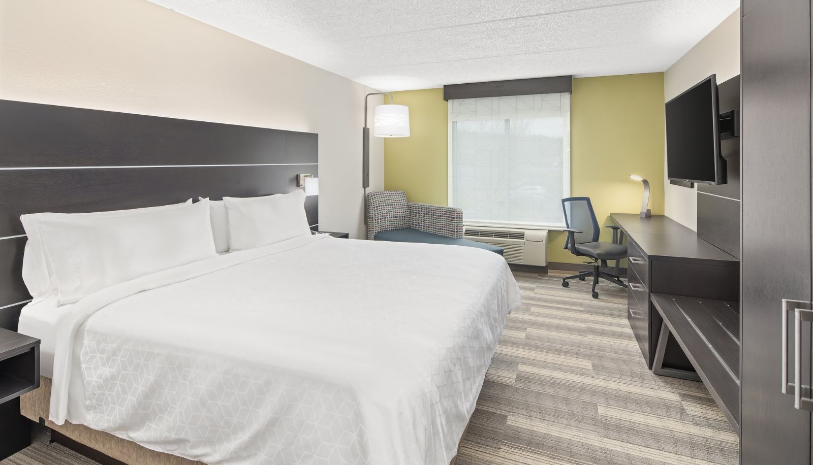 Room - Holiday Inn Express & Suites GREENVILLE-I-85 & WOODRUFF RD by IHG