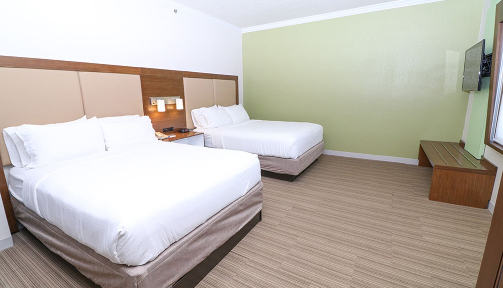 Room - Holiday Inn Express & Suites GREENVILLE by IHG
