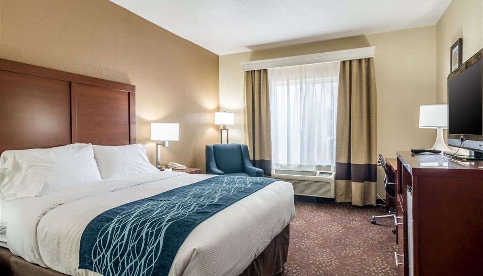 Camera - Comfort Inn & Suites - Hannibal