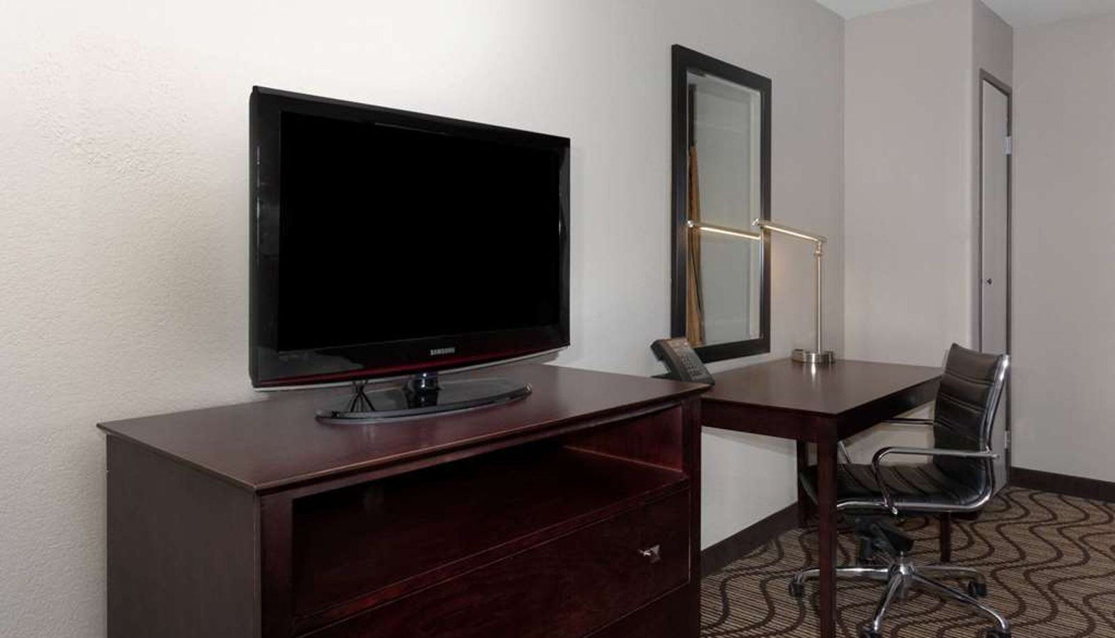 Room - La Quinta Inn & Suites by Wyndham Henderson-Northeast Denver